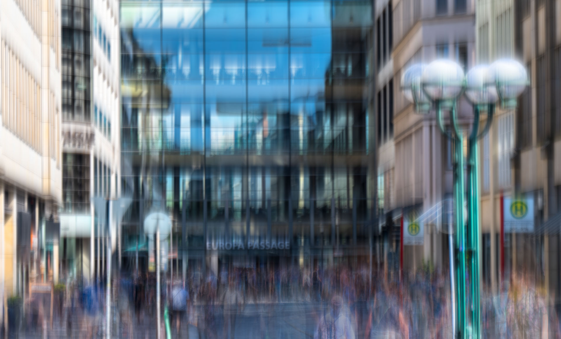 Einkaufstempel - Samstag Nachmittag 15.43 Uhr